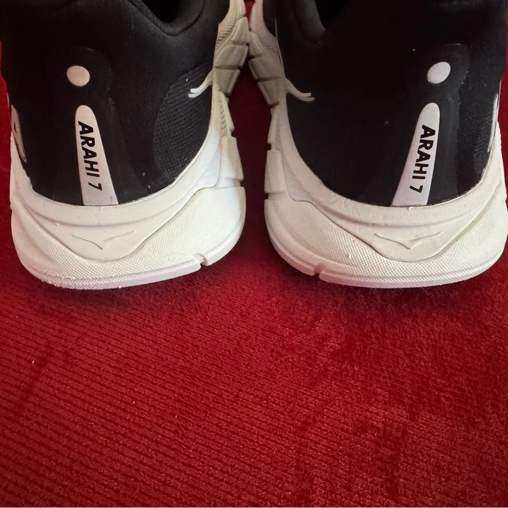 Hoka Arahi 7 - Picture 5 of 9
